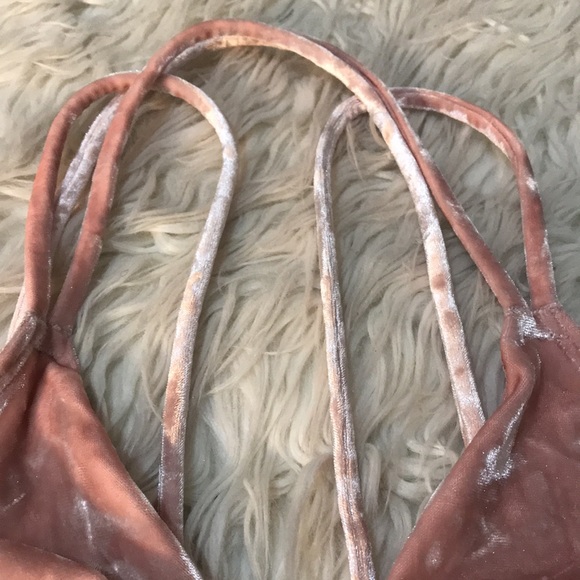 PINK Velour Bra - Picture 4 of 9